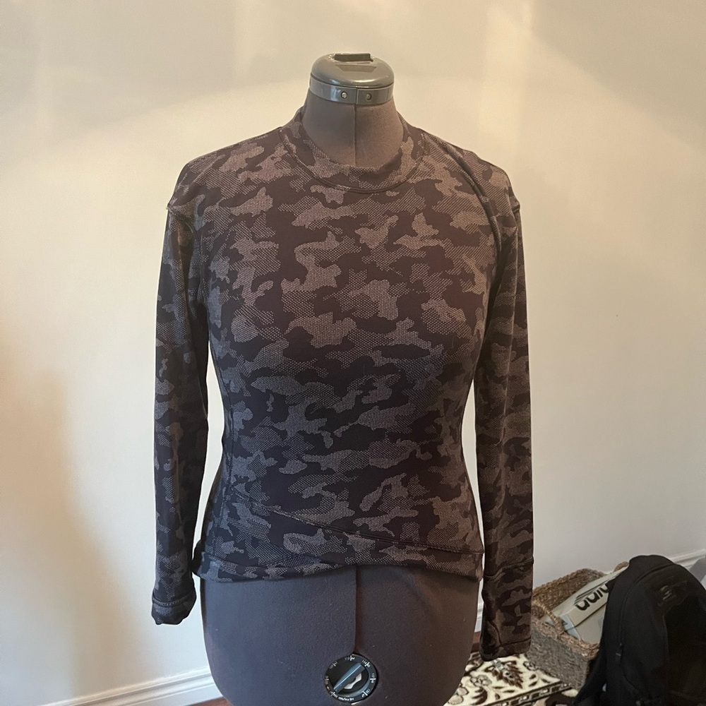 Lululemon Camouflage Long Sleeve Women's Top
